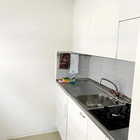 Kleine Im Zentrum Nahe Marzili Apartment *