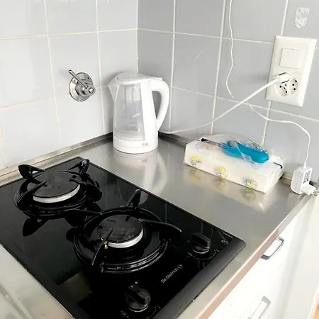 Kleine Im Zentrum Nahe Marzili Apartamento